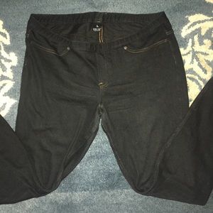 Hue stretchy ankle black leggings